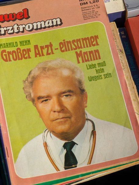 Die Magie der Langform live erleben - Ein Vorgabe für einen abendfüllenden Auftritt Die Magie der Vorgabe: Aus einem Wort entsteht ein ganzer Arztroman. Erlebe einzigartiges Improtheater in Ahrensburg, Stormarn und der Regio
